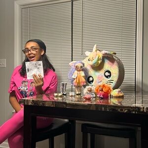 “Na Na Na’ Doll & Accessories!